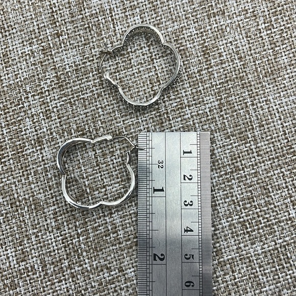 Unique Vintage Sterling Silver Earrings adorned with Marcasite & CZ - Picture 9 of 14